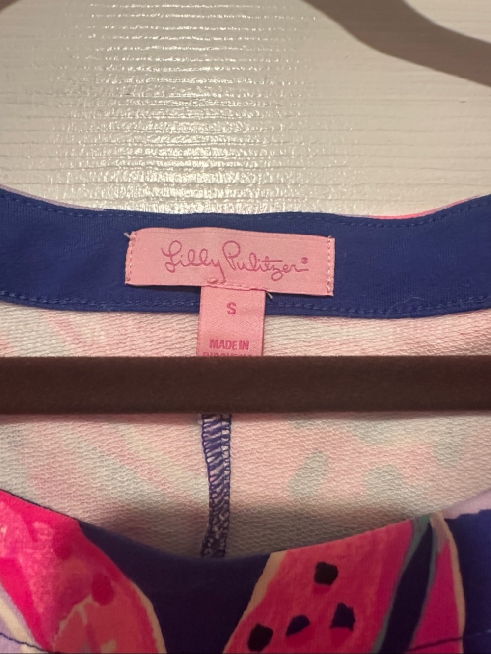 🦓 Lilly Pulitzer Navy Shift Dress with Hot Pink Floral Print - Picture 3 of 8